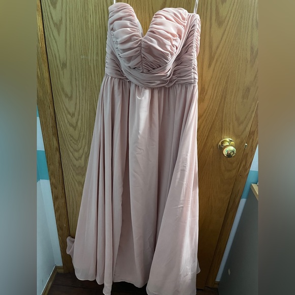 Dusty pink dress - Picture 1 of 5